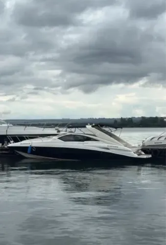 Lancha Royal Mariner 370 top oportunidade no preço à vista