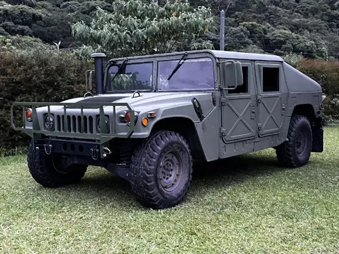 AM GEN Hummer Hard-top 6.5 4X4 Diesel TB 1998