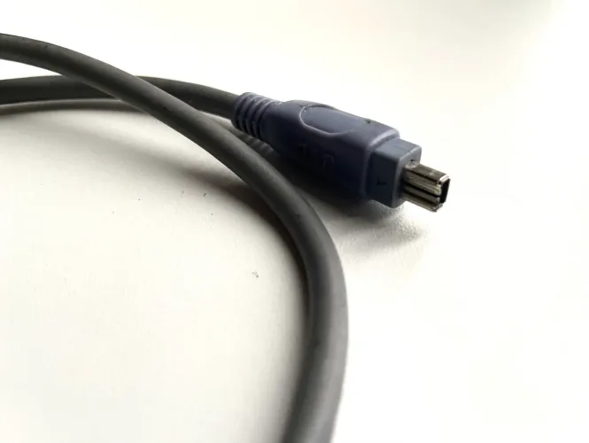Cabo Firewire JVC Original