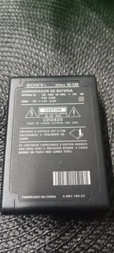Carregador Sony BC-CSG