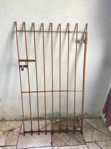 Portão social grade