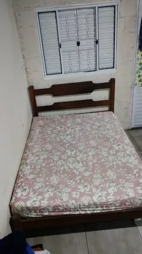 Cama de casal Madeira Maciça de Sucupira ucupira