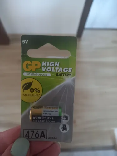 Vendo 4 baterias pra controle de portão GP High-tech Voltage Battery 476A