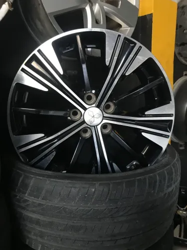 Rodas aro 18 da Eclipse Cross