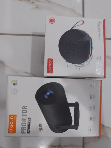 Projetor e cx som