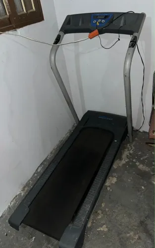 esteira elétrica Weslo Cabdence 750$