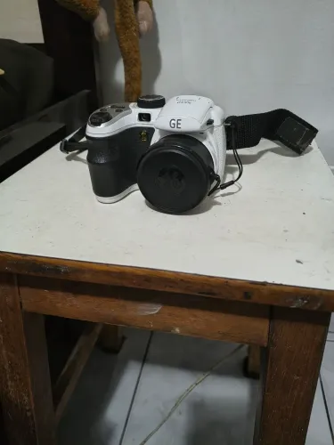 VENDO CAMERA DIGITAL SEMI PROFISSIONAL