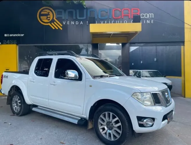 Nissan Frontier LE CD 4X4 2.5 TB Diesel Aut. 2012