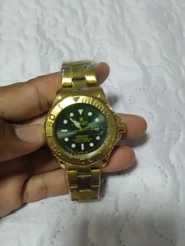 Relógio dourado top