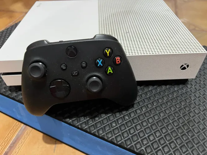 Xbox One S 1TB - Usado | Excelente estado