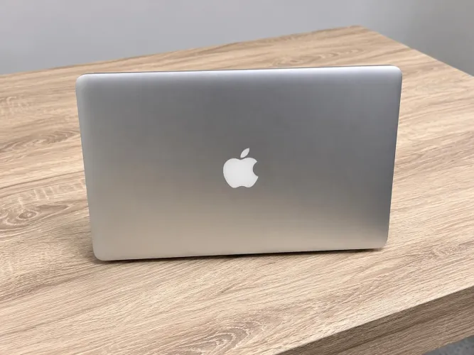Macbook Pro Apple Modelo A1279 - 13 polegadas