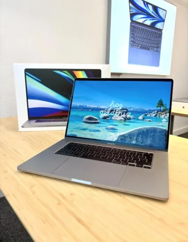 MacBook Pro 16- inch i9 16GB 4TB