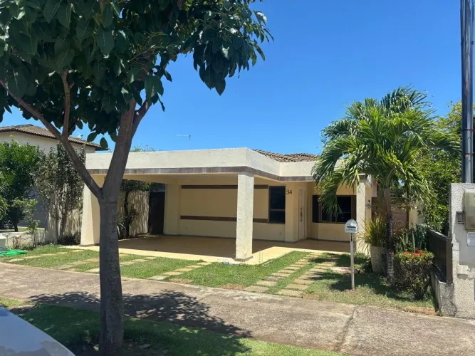 CASA CONDOMÍNIO FECHADO 4/4