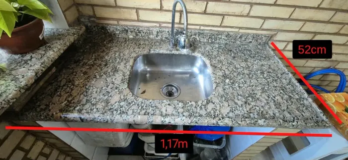 PIA DE GRANITO