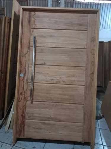 Porta pivotante 128x214mt madeira Angelim