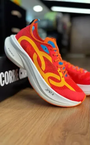 TÊNIS CORRIDA - Corre Grafeno 3 - TAM. 39 LARANJA