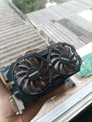 Placa de vídeo R7 260x