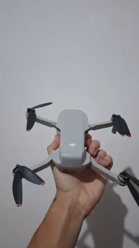 DJI Mini 4K Impecável (Standard) + Cartão Sandisk Extreme 64GB