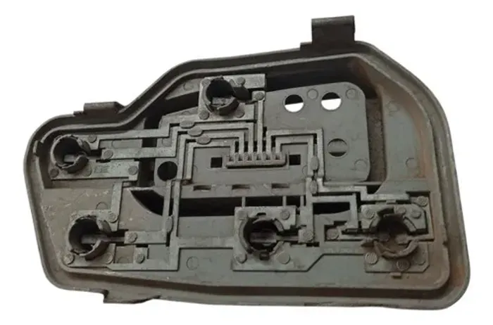 Lanterna Traseira Com Circuito VW Polo Hatch 04 05 Com Defeito