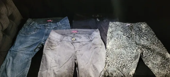 Lote 25 calças jeans para brechós bazar roupas usada em bom estado