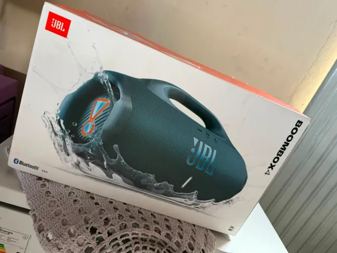 JBL Boombox 4 Produto novo, lacrado, original e com garantia.