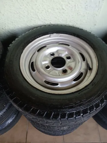 Rodas Brasília Tala Larga Aro 14.