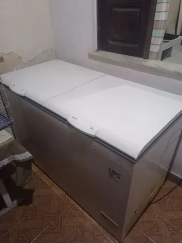 Vendo freezer funcionando perfeitamente, nunca foi mexido. RS 2.500