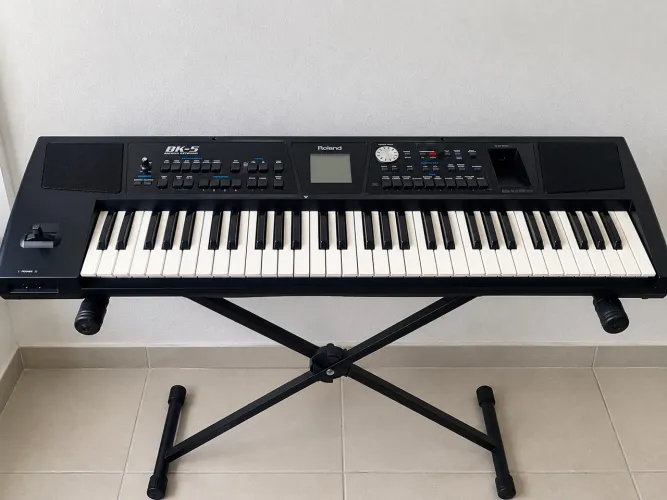 ROLAND BK-5 + SUPORTE ? VENDA OU TROCA