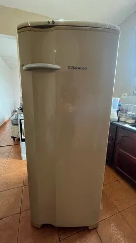 Geladeira Eletrolux 