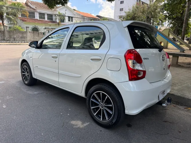 Toyota Etios X 1.3 Flex 16V 5P Aut. 2018