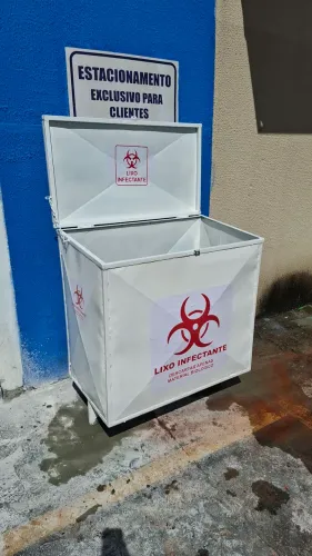 Lixeira para lixo infectante 480lts