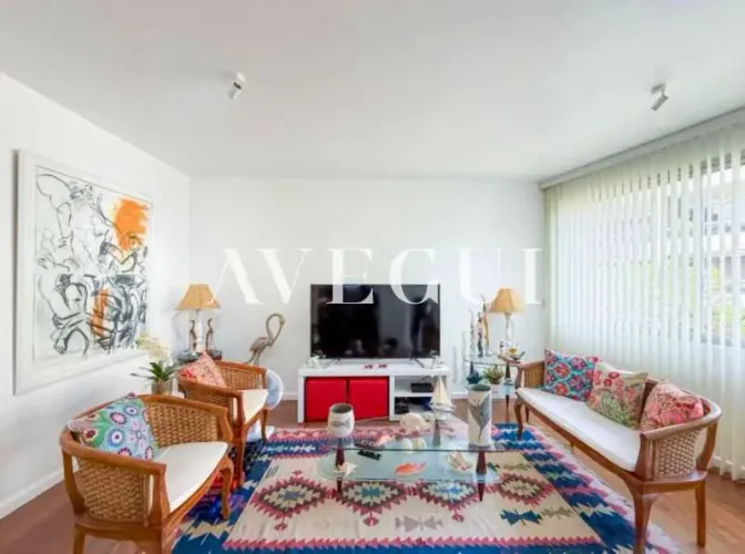 Apartamento reformado em Ipanema | 134 m² | 1 por andar | 200 m da praia