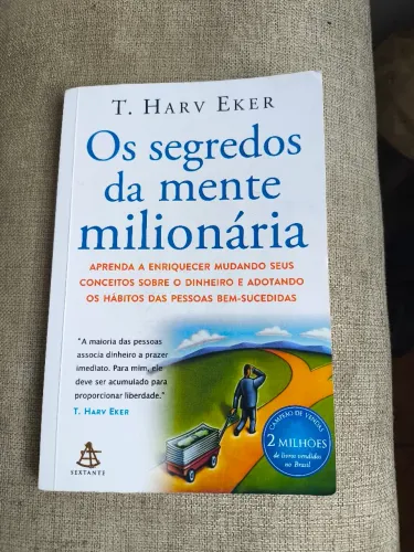 Livro Os Segredos da Mente Milionária Semi Novo