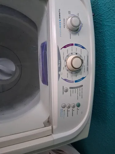 Máquina de lavar Electrolux 15kg