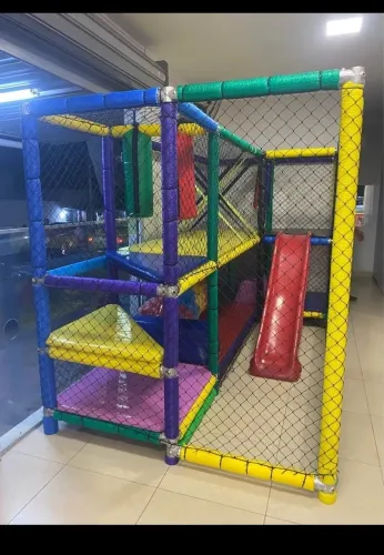 Kid play com 4.00 comprimento x 2.00 de altura x 1.60 de largura