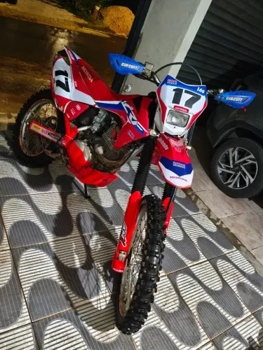 LINDA - CRF 230F