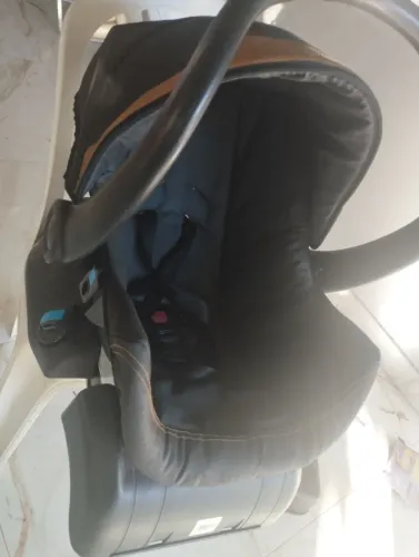 Bebê conforto burigotto com base para carro