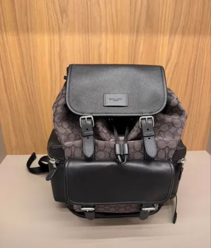 Vendo mochila Coach