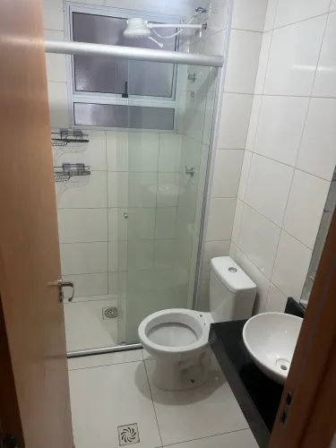 Aluga-se apartamento