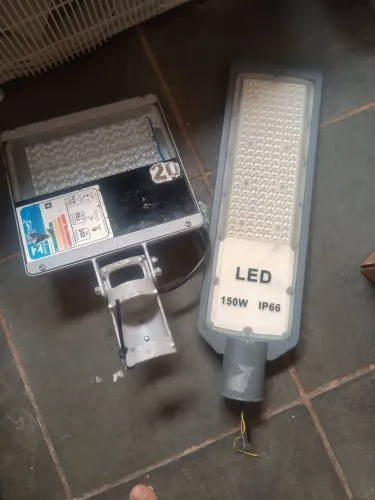 E luminária de LED
