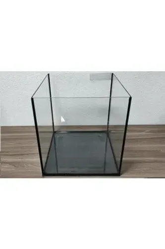 Aquário 27 litros cubo