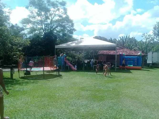 Vendo sítio em Contagem - Área de 150.000 m - Fácil Acesso