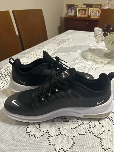 Tênis Nike Air Max Axis