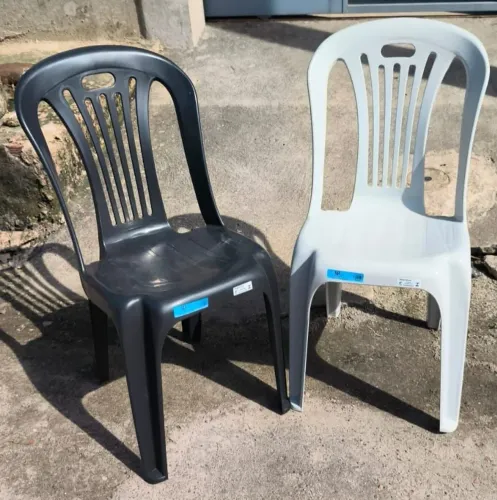 Cadeira de Plástico