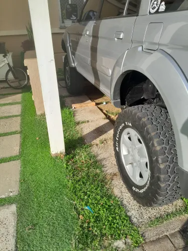Rodas 16.x6x139 com pneus a/t goodrich