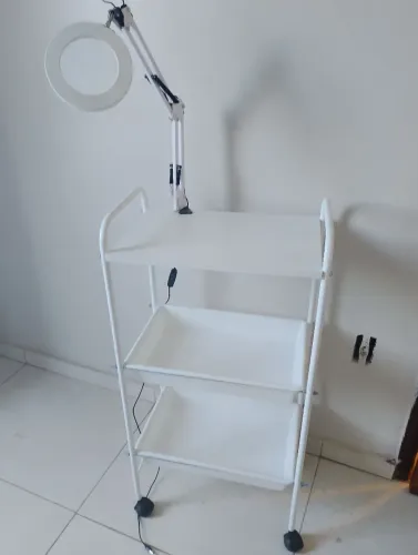 Carrinho auxiliar para salão 