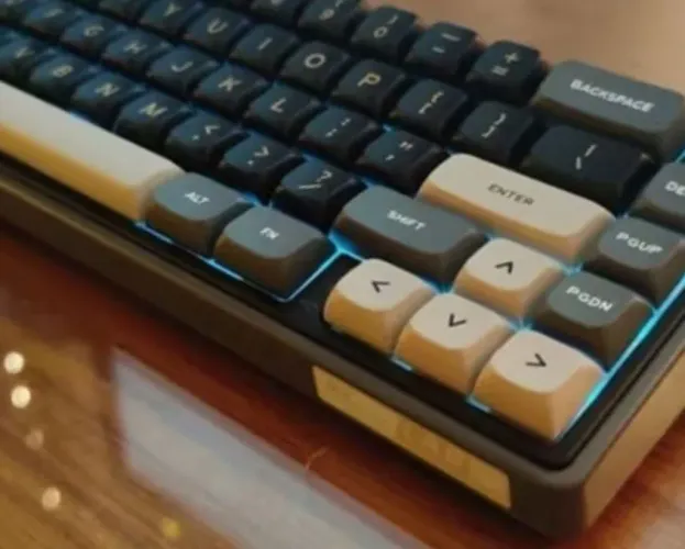 Teclado Mecânico RK Royal Kludge R65 - Entrega Grátis (Teresina)