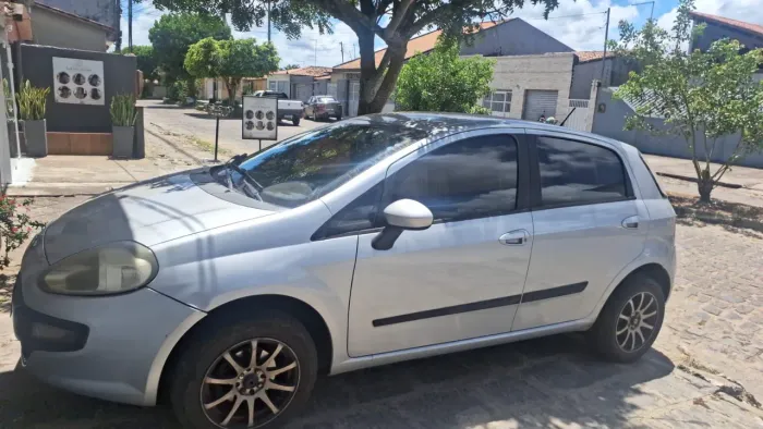 Fiat Punto Attractive 1.4 Fire Flex 8V 5P 2013