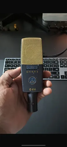 Microfone AKG 414 XII