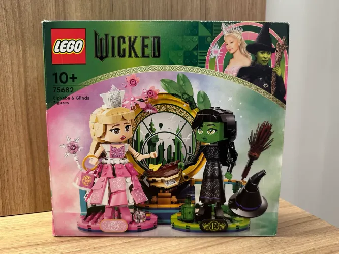 LEGO WICKED / Glinda & Elphaba / Ariana Grande & Cynthia Erivo